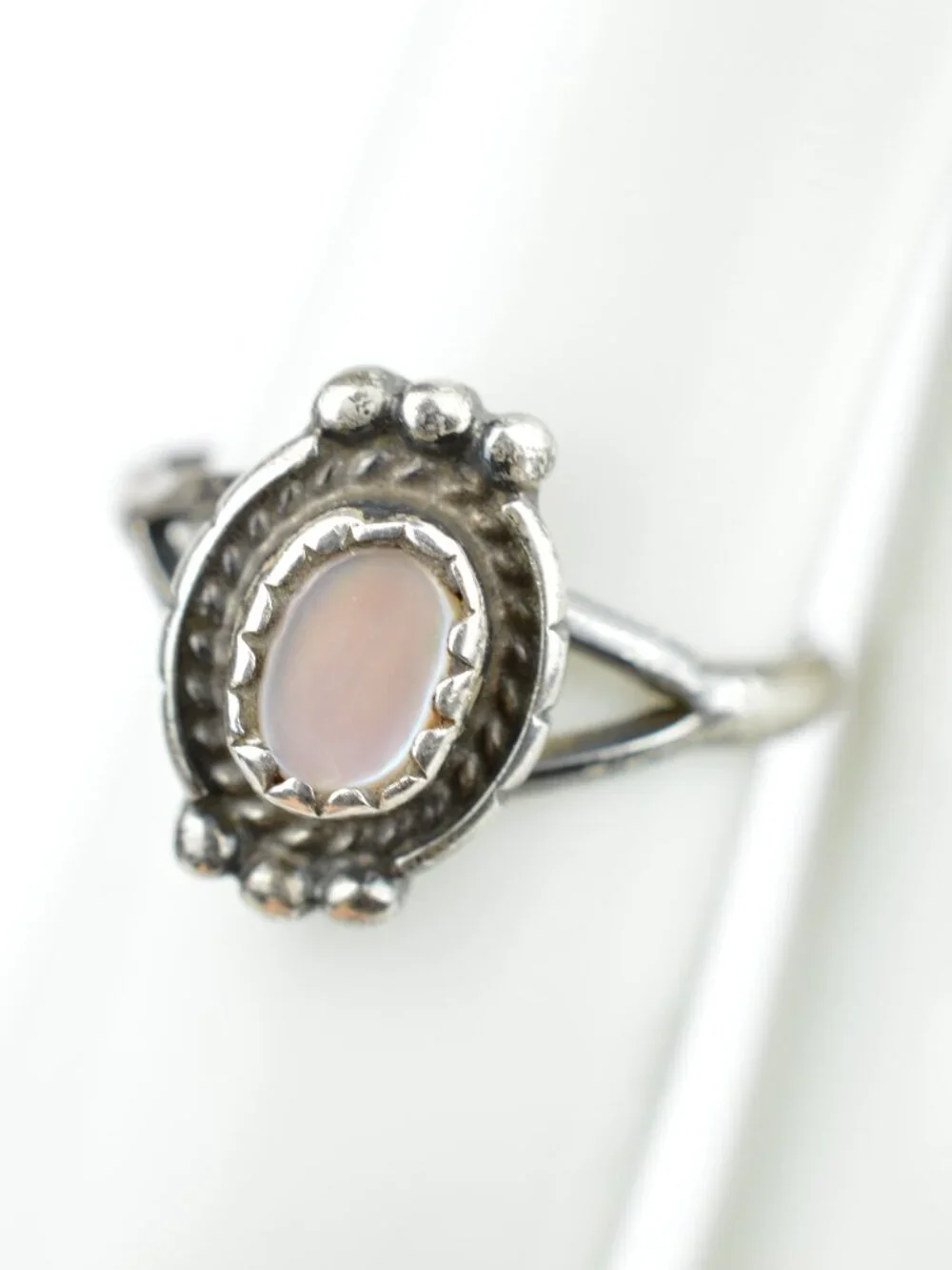 Vintage 925 Sterling Silver Pink Mother of Pearl Ring Size 4.25 Southwest 1.9g